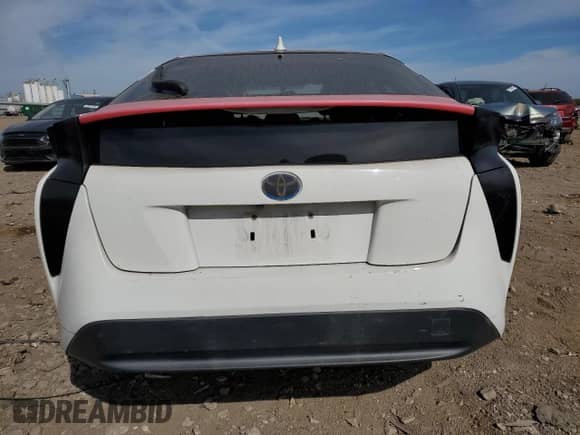 2016 Toyota Prius Two with VIN JTDKBRFU1G3020297, listed as a Copart auction lot 81917905 with 175,435 mi miles and Salvage title. Bid and sale history available at DreamBid. Image 6.