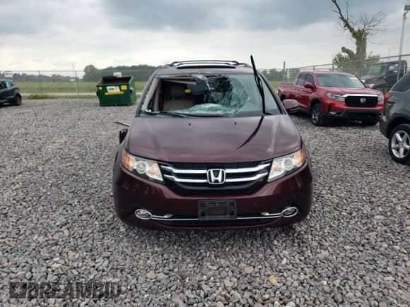 2014 Honda Odyssey Touring с VIN 5FNRL5H90EB030588, выставлен на аукционе Copart как лот 69114835 с пробегом 126 659 миль миль и Чистый • Clean title. История ставок и продаж доступна на DreamBid. Изображение 5.