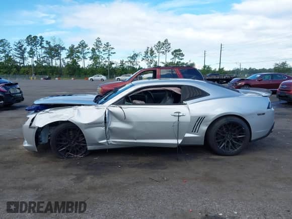 2015 Chevrolet Camaro SS с VIN 2G1FJ1EWXF9235488, выставлен на аукционе IAAI как лот 43271336 с пробегом 158 944 миль миль и . История ставок и продаж доступна на DreamBid. Изображение 14.