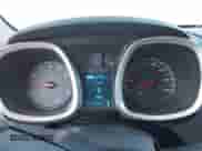 2013 Chevrolet Equinox LT z VIN 2GNALDEK9D6226183, wystawiony jako IAAI lot #43295205 z przebiegiem 134 331 mil mil oraz . Historia ofert i sprzedaży dostępna na DreamBid. Obrazek 7.