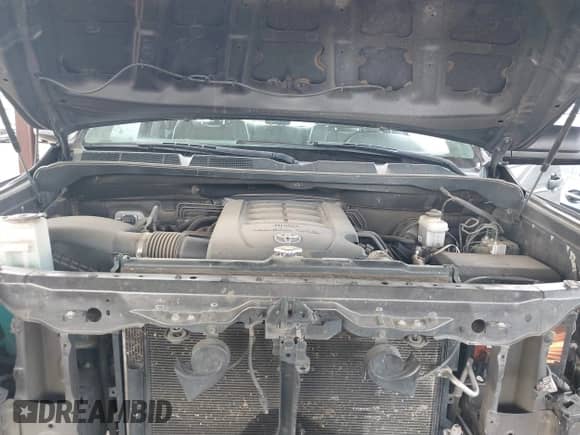 2014 Toyota Tundra SR с VIN 5TFUM5F19EX051692, выставлен на аукционе IAAI как лот 43316206 с пробегом 198 111 миль миль и . История ставок и продаж доступна на DreamBid. Изображение 10.