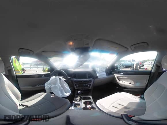 2017 Hyundai Sonata Limited с VIN 5NPE34AF4HH556852, выставлен на аукционе IAAI как лот 43146322 с пробегом 92 007 миль миль и . История ставок и продаж доступна на DreamBid. Изображение 23.