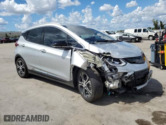 2017 Chevrolet Bolt EV Premier z VIN 1G1FX6S01H4161198, wystawiony jako Copart lot #69126883 z przebiegiem 88 117 mil mil oraz . Historia ofert i sprzedaży dostępna na DreamBid. Obrazek 4.