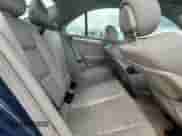 2005 Mercedes-Benz C 230 Kompressor z VIN WDBRF40JX5F717417, wystawiony jako Copart lot #90592545 z przebiegiem 174 613 mil mil oraz Czysty tytuł • Clean title. Historia ofert i sprzedaży dostępna na DreamBid. Obrazek 10.