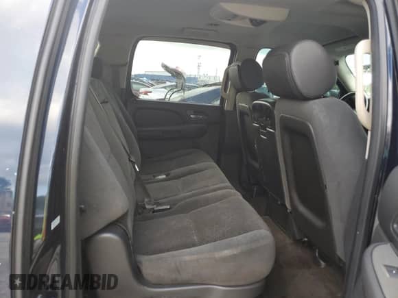 2008 Chevrolet Suburban 3LT с VIN 3GNFC16038G138287, выставлен на аукционе Copart как лот 82526195 с пробегом 253 720 миль миль и Чистый • Clean title. История ставок и продаж доступна на DreamBid. Изображение 11.