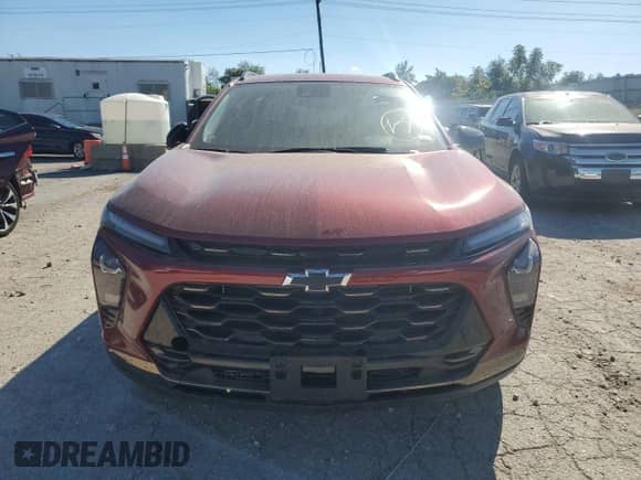 2024 Chevrolet Trax ACTIV z VIN KL77LKE28RC085559, wystawiony jako Copart lot #85587885 z przebiegiem 15 731 mil mil oraz Szkoda całkowita • Salvage title. Historia ofert i sprzedaży dostępna na DreamBid. Obrazek 5.