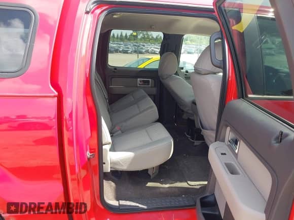 2009 Ford F-150 XL with VIN 1FTPW12V39KB84167, listed as a IAAI auction lot 42934319 with 299,221 mi miles and . Bid and sale history available at DreamBid. Image 8.