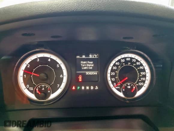 2022 Ram 1500 Tradesman z VIN 1C6RR7KG5NS156196, wystawiony jako Copart lot #81018835 z przebiegiem 90 820 mil mil oraz Szkoda całkowita • Salvage title. Historia ofert i sprzedaży dostępna na DreamBid. Obrazek 9.