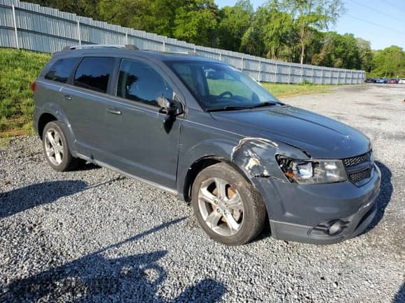2017 Dodge Journey Crossroad with VIN 3C4PDCGG5HT626469, listed as a Copart auction lot 52252805 with 162,417 mi miles and Salvage title. Bid and sale history available at DreamBid. Image 4.