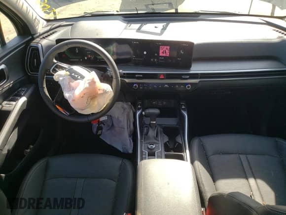 2025 Kia Sorento X-Line EX with VIN 5XYRHDJF2SG325479, listed as a Copart auction lot 55058605 with 5,525 mi miles and Salvage title. Bid and sale history available at DreamBid. Image 8.