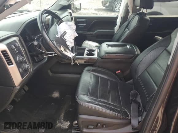 2016 GMC Sierra 1500 Denali z VIN 3GTU2PEJ5GG128827, wystawiony jako Copart lot #57999845 z przebiegiem 114 250 mil mil oraz Szkoda całkowita • Salvage title. Historia ofert i sprzedaży dostępna na DreamBid. Obrazek 7.