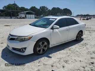 2012 Toyota Camry XLE with VIN 4T1BK1FK7CU506435, listed as a Copart auction lot 70200935 with 240,461 mi miles and Salvage title. Bid and sale history available at DreamBid. Image 1.