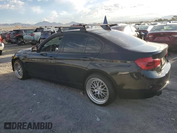 2016 BMW 3 Series 328i z VIN WBA8E9C51GK648569, wystawiony jako Copart lot #84464285 z przebiegiem 97 896 mil mil oraz Szkoda całkowita • Salvage title. Historia ofert i sprzedaży dostępna na DreamBid. Obrazek 2.