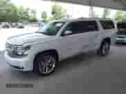 2017 Chevrolet Suburban Premier z VIN 1GNSCJKC5HR248529, wystawiony jako IAAI lot #42244402 z przebiegiem 138 365 mil mil oraz . Historia ofert i sprzedaży dostępna na DreamBid. Obrazek 2.