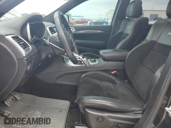 2015 Jeep Grand Cherokee SRT z VIN 1C4RJFDJ1FC787946, wystawiony jako Copart lot #61873484 z przebiegiem 59 007 mil mil oraz Czysty tytuł • Clean title. Historia ofert i sprzedaży dostępna na DreamBid. Obrazek 7.