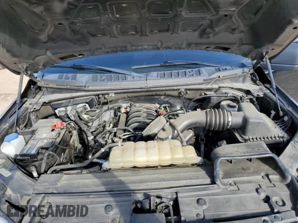 2020 Ford F-150 XL z VIN 1FTFX1E53LFA53471, wystawiony jako Copart lot #49862215 z przebiegiem 146 670 mil mil oraz Czysty tytuł • Clean title. Historia ofert i sprzedaży dostępna na DreamBid. Obrazek 11.