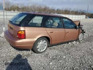 1997 Saturn SW с VIN 1G8ZK8277VZ172310, выставлен на аукционе Copart как лот 51969125 с пробегом 222 057 миль миль и Списание • Salvage title. История ставок и продаж доступна на DreamBid. Изображение 3.