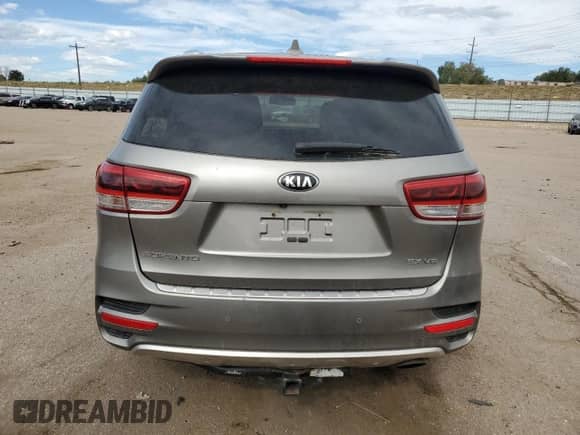 2017 Kia Sorento SX z VIN 5XYPKDA56HG194176, wystawiony jako Copart lot #87491475 z przebiegiem 175 122 mil mil oraz Czysty tytuł • Clean title. Historia ofert i sprzedaży dostępna na DreamBid. Obrazek 6.