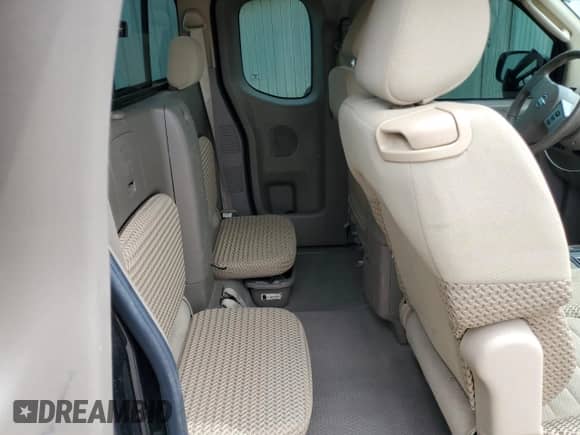 2008 Nissan Frontier SE z VIN 1N6AD06U98C433360, wystawiony jako Copart lot #51749535 z przebiegiem 174 798 mil mil oraz Nie do naprawy • Non repairable. Historia ofert i sprzedaży dostępna na DreamBid. Obrazek 10.