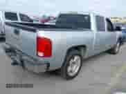 2012 Chevrolet Silverado 1500 LT z VIN 3GCPCSE07CG210377, wystawiony jako IAAI lot #43447867 z przebiegiem 268 463 mil mil oraz . Historia ofert i sprzedaży dostępna na DreamBid. Obrazek 4.