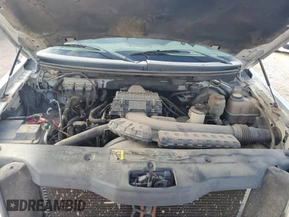 2004 Ford F-150 XLT with VIN 1FTPW12524FA26324, listed as a Copart auction lot 84644325 with 202,467 mi miles and Clean title. Bid and sale history available at DreamBid. Image 11.