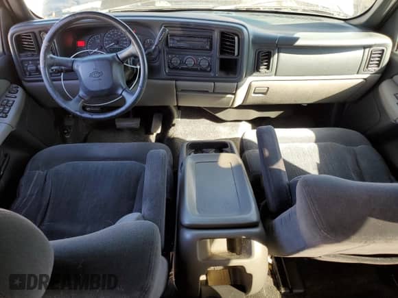 2002 Chevrolet Suburban Z71 z VIN 3GNFK16T32G202624, wystawiony jako Copart lot #78331974 z przebiegiem 179 729 mil mil oraz Czysty tytuł • Clean title. Historia ofert i sprzedaży dostępna na DreamBid. Obrazek 8.