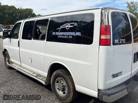2014 Chevrolet Express Passenger LT с VIN 1GAZGYFG0E1198563, выставлен на аукционе Copart как лот 81248665 с пробегом 251 391 миль миль и Чистый • Clean title. История ставок и продаж доступна на DreamBid. Изображение 3.