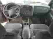 1998 Chevrolet S-10 LS с VIN 1GCCT19X7WK167883, выставлен на аукционе Copart как лот 75901404 с пробегом Не указан миль и На запчасти • Non repairable. История ставок и продаж доступна на DreamBid. Изображение 8.