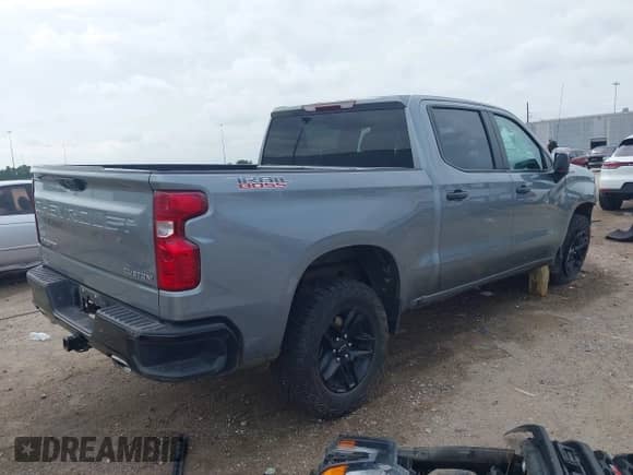 2024 Chevrolet Silverado 1500 Custom Trail Boss with VIN 3GCUDCED0RG315926, listed as a IAAI auction lot 42742429 with 23,714 mi miles and . Bid and sale history available at DreamBid. Image 4.