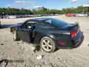 2007 Ford Mustang GT Deluxe z VIN 1ZVHT82H375218942, wystawiony jako Copart lot #85519015 z przebiegiem 133 265 mil mil oraz Szkoda całkowita • Salvage title. Historia ofert i sprzedaży dostępna na DreamBid. Obrazek 2.