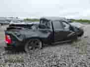 2019 Ram 1500 Express z VIN 1C6RR7FT3KS553182, wystawiony jako Copart lot #60411585 z przebiegiem 68 172 mil mil oraz Szkoda całkowita • Salvage title. Historia ofert i sprzedaży dostępna na DreamBid. Obrazek 3.