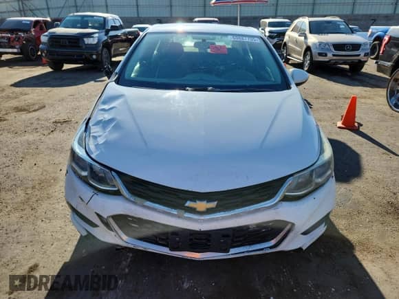 2017 Chevrolet Cruze LS с VIN 1G1BB5SMXH7255296, выставлен на аукционе Copart как лот 69887705 с пробегом 276 818 миль миль и Списание • Salvage title. История ставок и продаж доступна на DreamBid. Изображение 5.