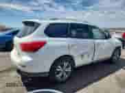 2019 Nissan Pathfinder SV z VIN 5N1DR2MM2KC638490, wystawiony jako Copart lot #70482995 z przebiegiem 103 433 mil mil oraz Szkoda całkowita • Salvage title. Historia ofert i sprzedaży dostępna na DreamBid. Obrazek 3.