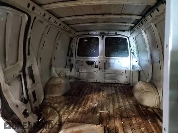 2005 Chevrolet Express Cargo с VIN 1GCGG29V851152274, выставлен на аукционе Copart как лот 48233745 с пробегом 214 866 миль миль и Чистый • Clean title. История ставок и продаж доступна на DreamBid. Изображение 10.
