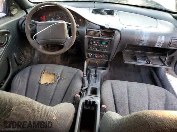 2002 Chevrolet Cavalier с VIN 1G1JC124627419992, выставлен на аукционе Copart как лот 43608715 с пробегом 224 782 миль миль и Списание • Salvage title. История ставок и продаж доступна на DreamBid. Изображение 8.