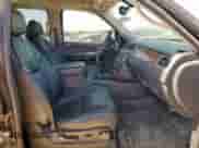 2008 Chevrolet Suburban 2LT z VIN 3GNFK16348G306323, wystawiony jako Copart lot #66447705 z przebiegiem 185 901 mil mil oraz Szkoda całkowita • Salvage title. Historia ofert i sprzedaży dostępna na DreamBid. Obrazek 7.