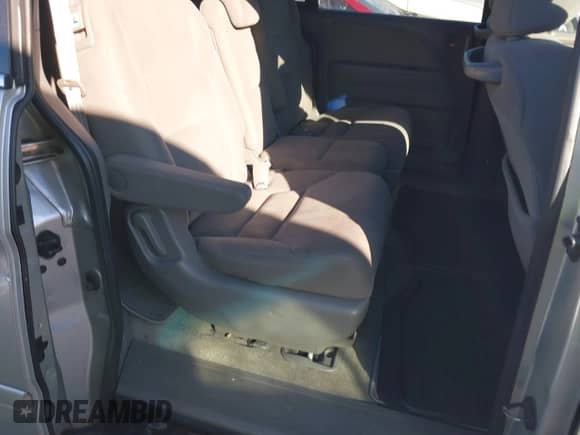 2008 Honda Odyssey EX z VIN 5FNRL38438B068846, wystawiony jako IAAI lot #43451580 z przebiegiem 185 466 mil mil oraz . Historia ofert i sprzedaży dostępna na DreamBid. Obrazek 8.