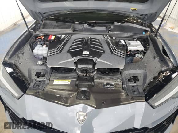 2022 Lamborghini Urus with VIN ZPBUA1ZL8NLA16768, listed as a Copart auction lot 40152294 with 10,595 mi miles and Clean title. Bid and sale history available at DreamBid. Image 14.