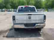 2010 Dodge 1500 SLT z VIN 1D7RV1CP3AS197393, wystawiony jako IAAI lot #42492099 z przebiegiem 238 392 mil mil oraz . Historia ofert i sprzedaży dostępna na DreamBid. Obrazek 16.
