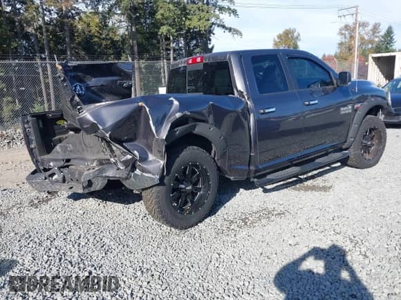 2017 Ram 1500 SLT with VIN 1C6RR7GT4HS731513, listed as a IAAI auction lot 43470494 with 76,579 mi miles and . Bid and sale history available at DreamBid. Image 4.