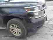 2015 Chevrolet Tahoe LS z VIN 1GNSKAKC6FR578745, wystawiony jako IAAI lot #43481431 z przebiegiem 452 330 mil mil oraz . Historia ofert i sprzedaży dostępna na DreamBid. Obrazek 18.