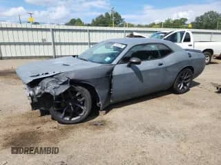 2013 Dodge Challenger R/T Plus z VIN 2C3CDYBT8DH685717, wystawiony jako Copart lot #81630705 z przebiegiem 102 877 mil mil oraz Szkoda całkowita • Salvage title. Historia ofert i sprzedaży dostępna na DreamBid. Obrazek 1.