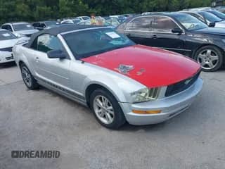 2006 Ford Mustang Standard с VIN 1ZVFT84N865179869, выставлен на аукционе IAAI как лот 42739510 с пробегом 200 205 миль миль и . История ставок и продаж доступна на DreamBid. Изображение 1.
