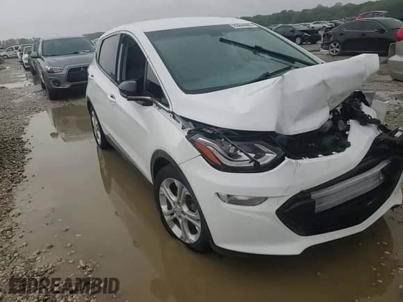 2018 Chevrolet Bolt EV LT z VIN 1G1FW6S00J4139640, wystawiony jako Copart lot #83844665 z przebiegiem 60 391 mil mil oraz Szkoda całkowita • Salvage title. Historia ofert i sprzedaży dostępna na DreamBid. Obrazek 13.