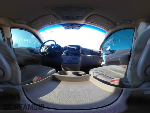 2008 Hyundai Entourage GLS z VIN KNDMC233186046598, wystawiony jako IAAI lot #43331431 z przebiegiem 165 660 mil mil oraz . Historia ofert i sprzedaży dostępna na DreamBid. Obrazek 18.