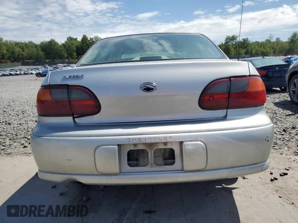 2005 Chevrolet Malibu Classic z VIN 1G1ND52F95M172884, wystawiony jako Copart lot #69200095 z przebiegiem 222 354 mil mil oraz Szkoda całkowita • Salvage title. Historia ofert i sprzedaży dostępna na DreamBid. Obrazek 6.