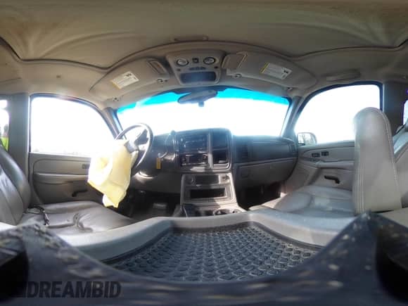 2004 Chevrolet Tahoe LS с VIN 1GNEK13ZX4J179560, выставлен на аукционе IAAI как лот 41998197 с пробегом 147 822 миль миль и . История ставок и продаж доступна на DreamBid. Изображение 18.
