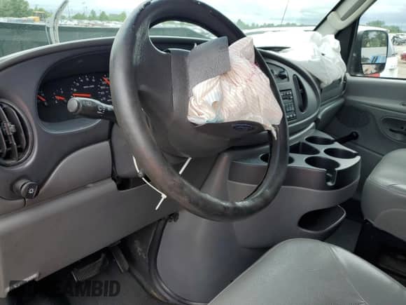 2006 Ford Econoline Cargo с VIN 1FTSS34L06DA93712, выставлен на аукционе Copart как лот 67234455 с пробегом Не указан миль и Списание • Salvage title. История ставок и продаж доступна на DreamBid. Изображение 8.
