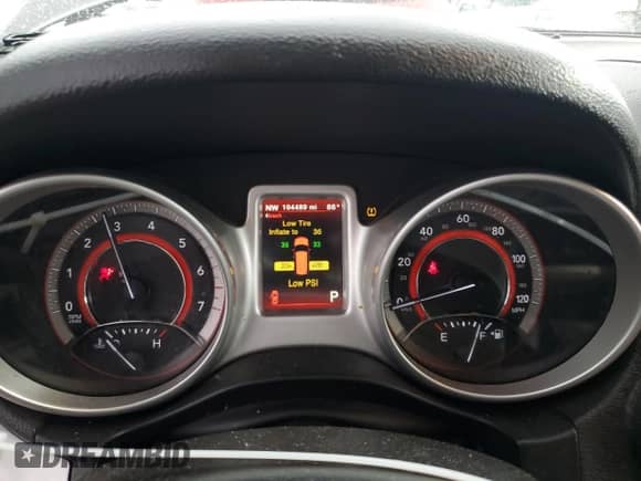 2018 Dodge Journey SE with VIN 3C4PDCABXJT375709, listed as a Copart auction lot 85906354 with 104,489 mi miles and Non repairable. Bid and sale history available at DreamBid. Image 9.