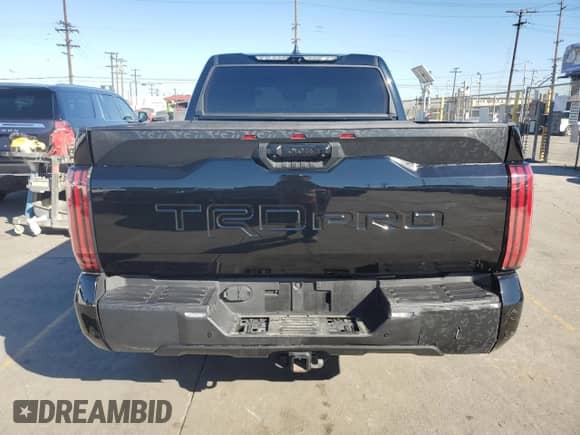 2024 Toyota Tundra TRD Pro Hybrid с VIN 5TFPC5DB5RX045468, выставлен на аукционе Copart как лот 90916165 с пробегом 32 785 миль миль и Списание • Salvage title. История ставок и продаж доступна на DreamBid. Изображение 6.